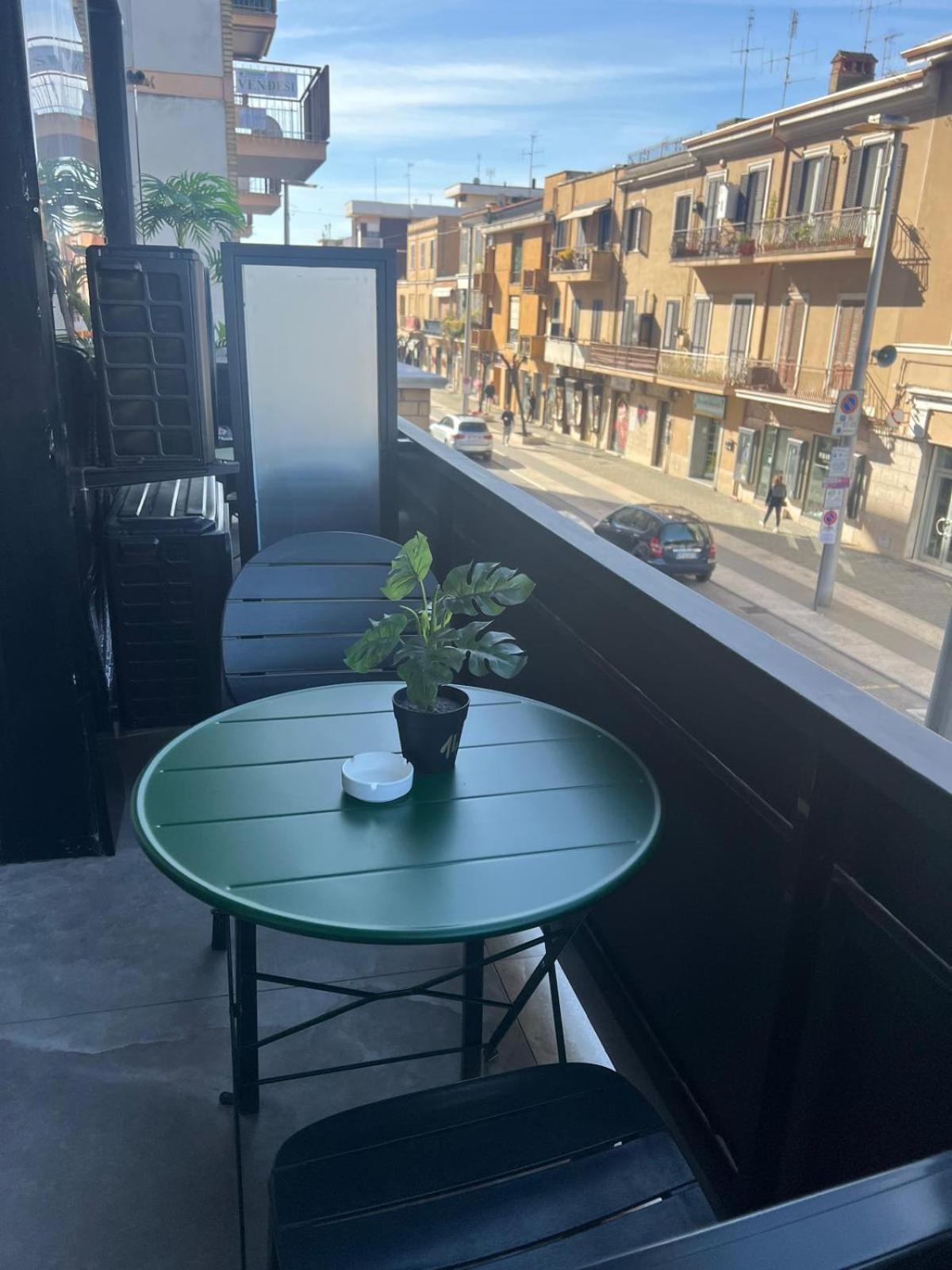 B&B Caffe Retro' Чистерна-ди-Латина Экстерьер фото