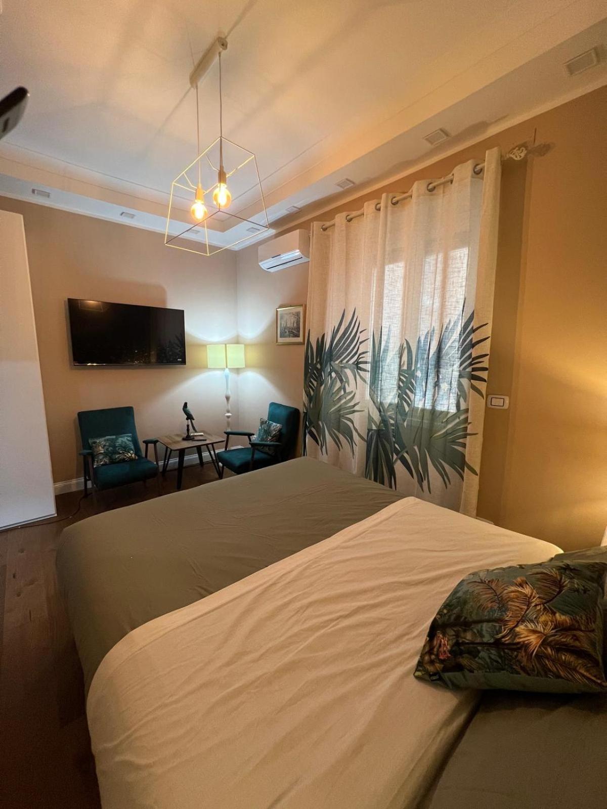 B&B Caffe Retro' Чистерна-ди-Латина Экстерьер фото
